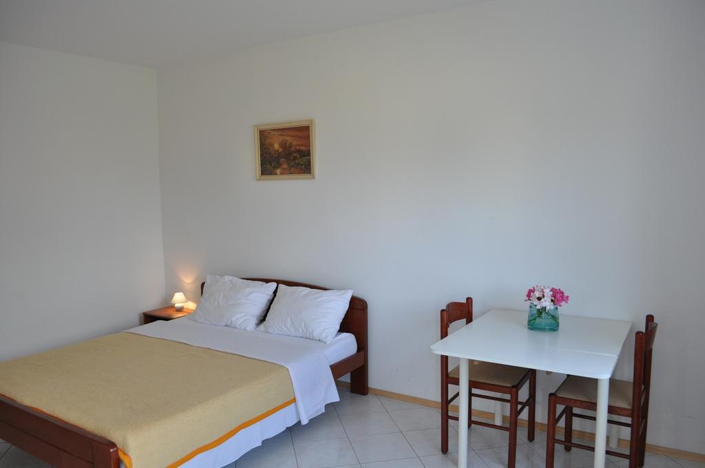 Apartments Smilja Ljubac  Bagian luar foto