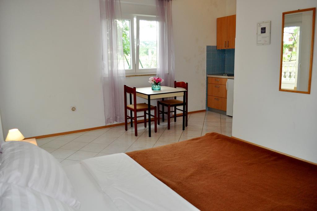 Apartments Smilja Ljubac  Bagian luar foto