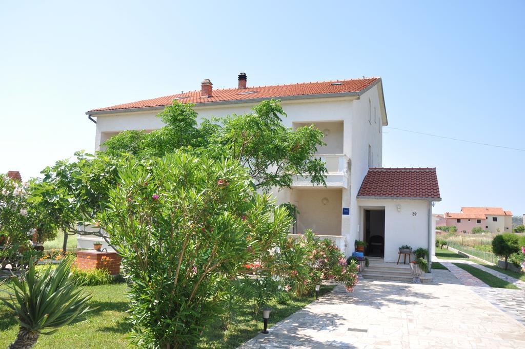 Apartments Smilja Ljubac  Bagian luar foto