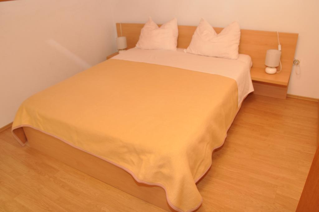 Apartments Smilja Ljubac  Bagian luar foto