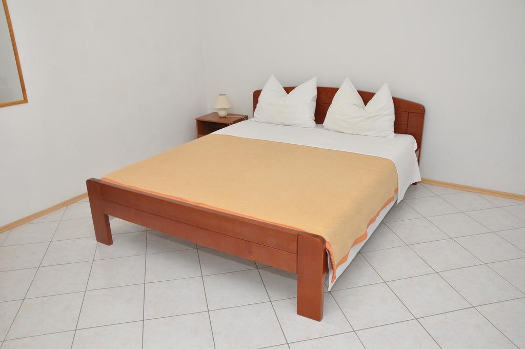 Apartments Smilja Ljubac  Bagian luar foto