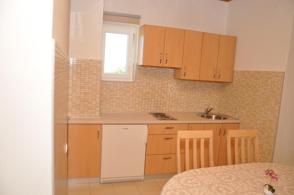Apartments Smilja Ljubac  Bagian luar foto
